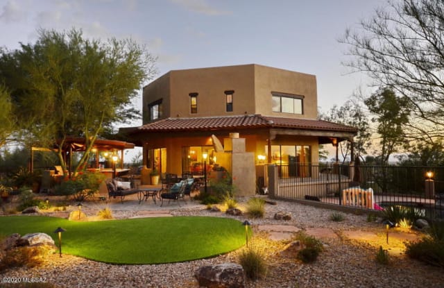 5036 E Calle De Las Chacras - 5036 East Calle De Las Chacras, Catalina Foothills, AZ 85718