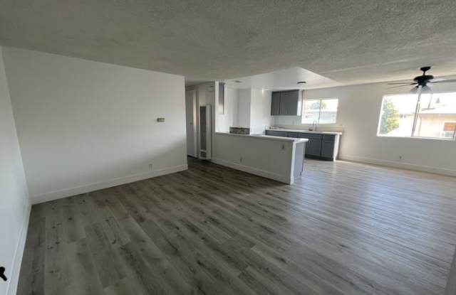9505 Oak Street photos photos