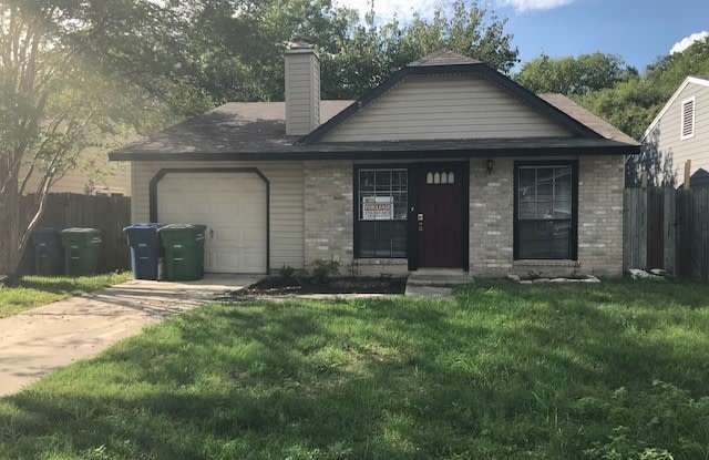 *COMING SOON* DON'T MISS OUT!! 3 BEDROOM HOME WITH LARGE BACK YARD!! photos photos