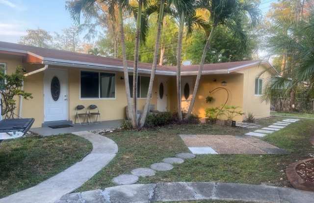 4250 NW 21st Ave photos photos