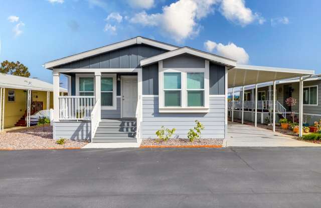 Manufactured Home in Casitas del Sol, 55+ Community Gallery 1