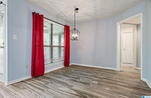 902 GABLES DRIVE Gallery 4