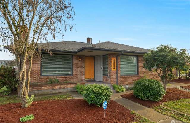 10221 16th Avenue East photos photos