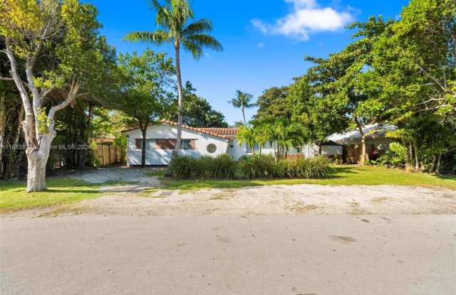 738 Fernwood Rd photos photos