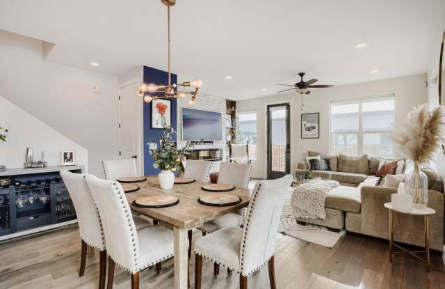 Bright & Inviting Home | Access to All Gallery 3