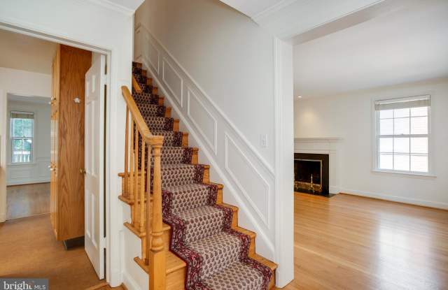 4755 BERKELEY TERRACE NW Gallery 4