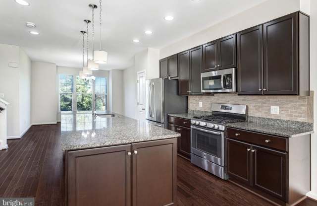 8940 DAHLGREN RIDGE Road Gallery 4