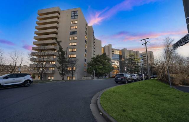 1101 South Arlington Ridge Road #806 photos photos