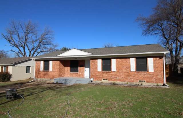 426 Vernet St - 426 Vernet Street, Richardson, TX 75080