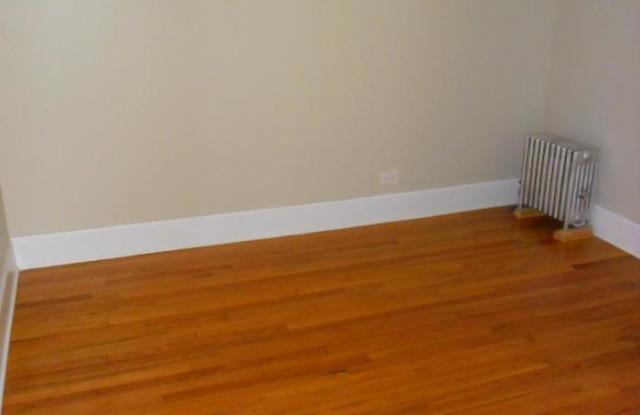 3600 North Claremont Ave. Gallery 3