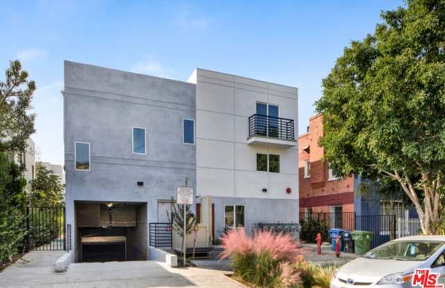 6032 Romaine St - 6032 Romaine Street, Los Angeles, CA 90038