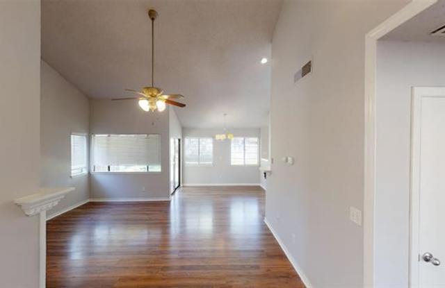 3304 Fairview Drive Gallery 3