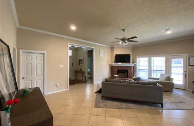 914 Barchetta Drive - 914 Barchetta Drive, College Station, TX 77845
