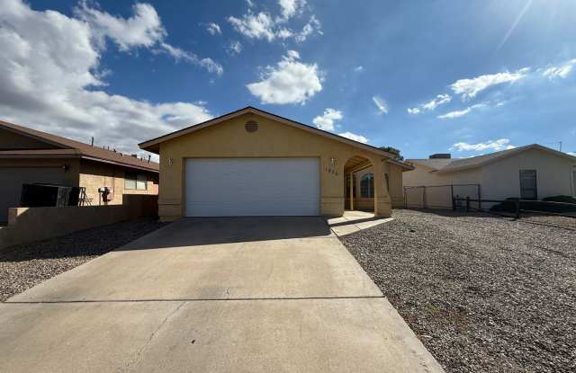 3 Bedroom 2 Bathroom Home photos photos
