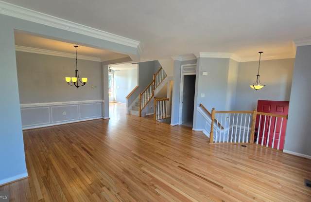 43975 LORDS VALLEY Terrace Gallery 4