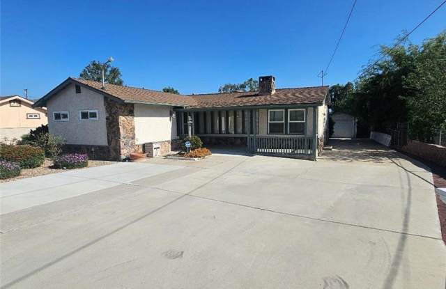 746 River Drive photos photos