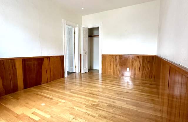 160 Franklin Street Gallery 4