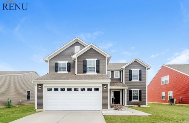2548 Shadowbrook Trace - 2548 Shadowbrook Trace, Greenwood, IN 46143