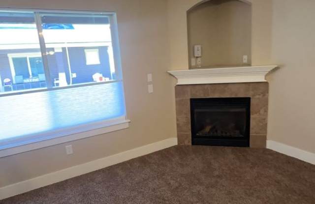 Cozy Apartment Home Minutes from Boise Towne Square Gallery 4
