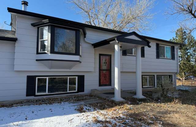 Welcome to Grandview Estates! - 12461 North 4th Street, Grand View Estates, CO 80134