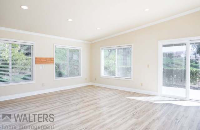 2287 Village Road Gallery 4