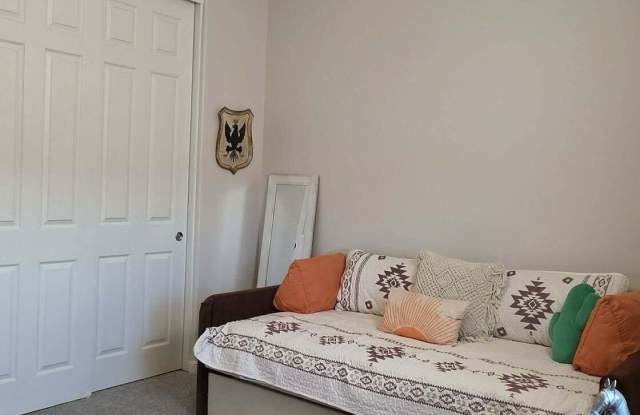 21668 N BELT Drive Gallery 4