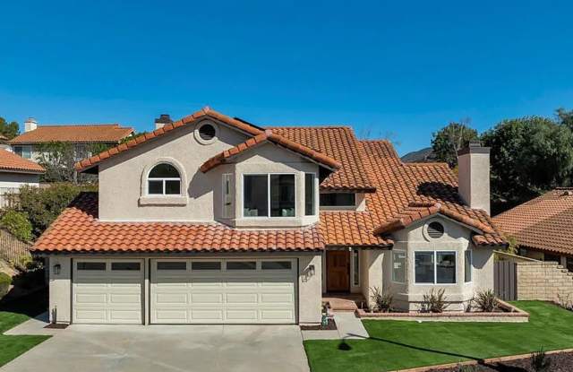 MOVE-IN READY 4+3 w/upgrades, great floorplan + mtn views! photos photos