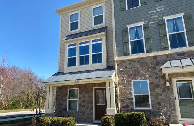 Beautiful 3 Bedroom Townhome in Glen Burnie! photos photos