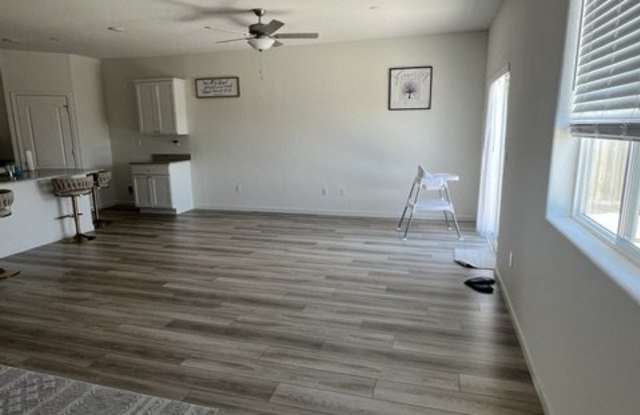 6335 Katrina Drive Gallery 3