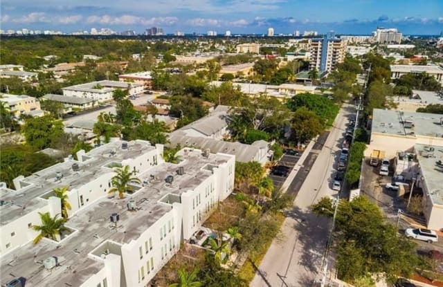 713 SE 16th Ct - 713 Southeast 16th Court, Fort Lauderdale, FL 33316