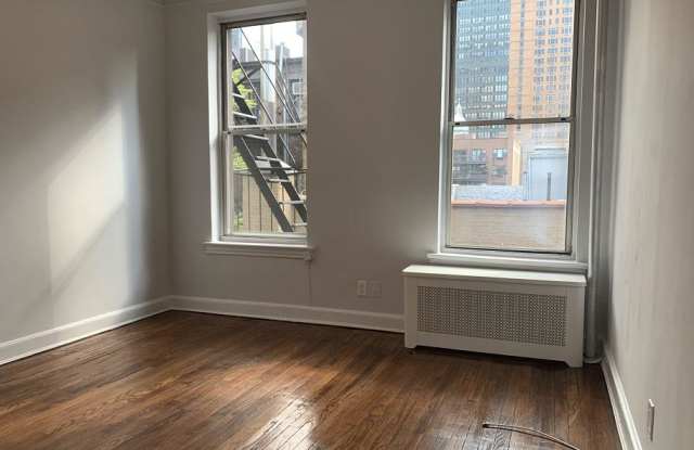 348 West 45th Street Gallery 3