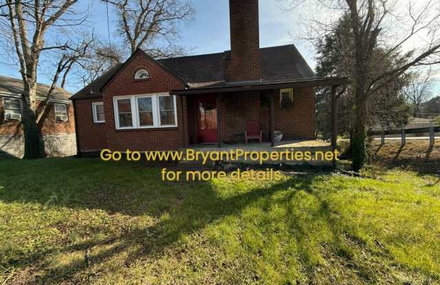 Madison - 3 Bedroom, 2-Bath - 313 West Old Hickory Boulevard, Nashville, TN 37115