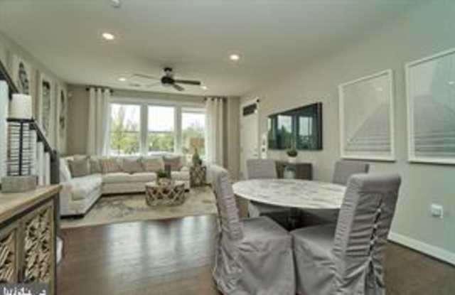 13378 ARROWBROOK CENTRE DRIVE Gallery 4