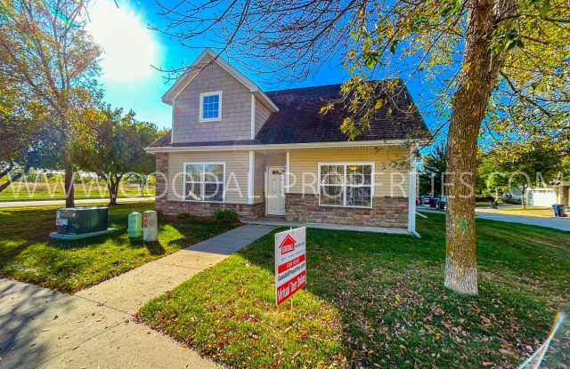 3 Bedroom, 2 1/2 Bath Townhome in Urbandale!!! photos photos