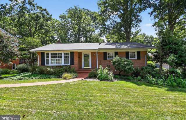 8233 STONEWALL DRIVE photos photos