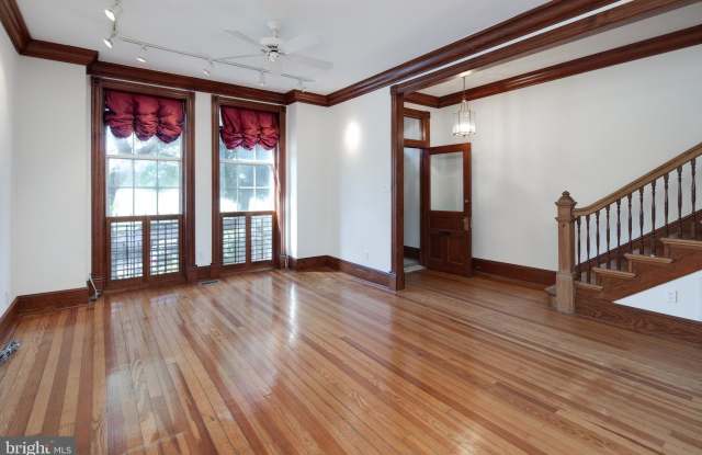 1605 35TH STREET NW Gallery 3