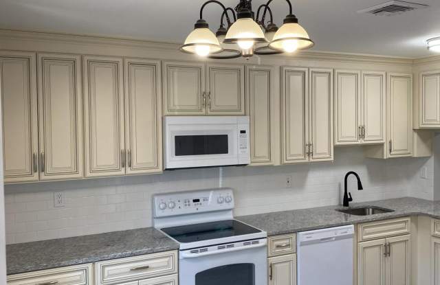 240 Medford Court unit: C photos photos