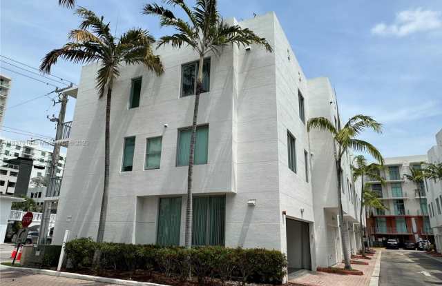 2130 VAN BUREN ST APT 402 HOLLYWOOD, FL 33020 photos photos