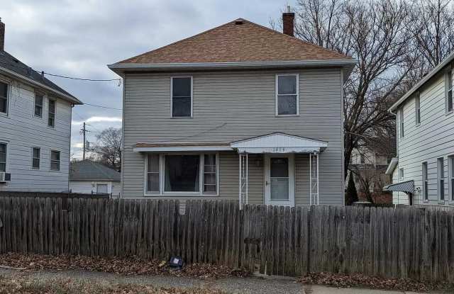 Charming 2-Story Home in Moline! photos photos