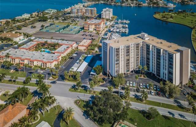 10355 PARADISE Boulevard Gallery 4