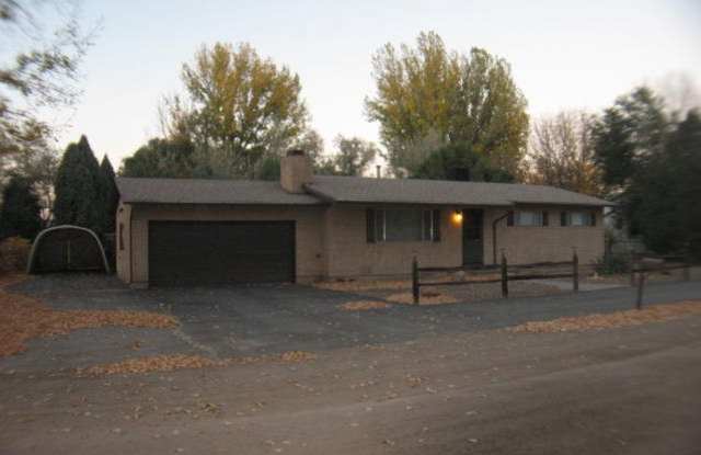 ALL PROSPECTIVE TENANTS MUST SUBMIT A $58 NON-REFUNDABLE APPLICATION FEE PER APPLICANT ONLINE AND BE PRE-QUALIFIED PRIOR TO ANY SHOWINGS Apply online at: puebloarearentals.com Application process could tak photos photos