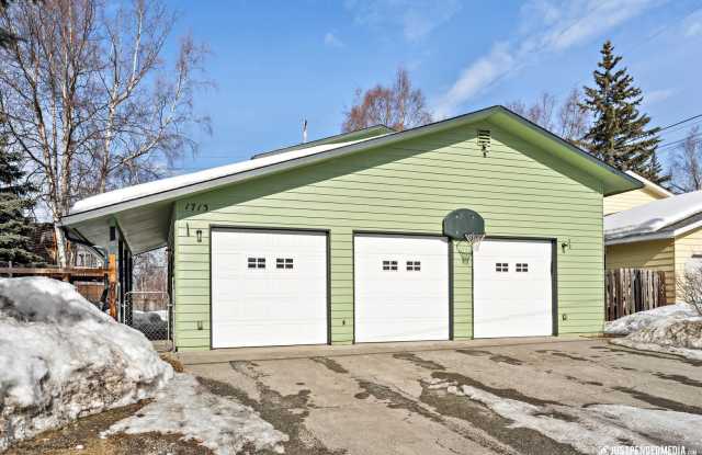1713 Northwestern Ave photos photos