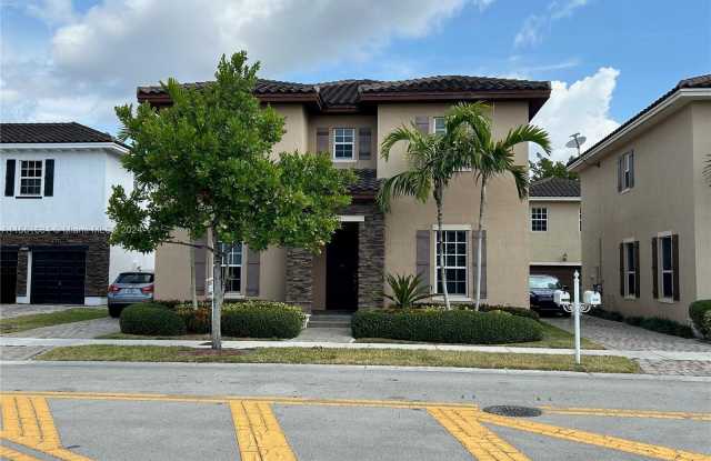 17001 SW 90th Ter - 17001 Southwest 90th Terrace, The Hammocks, FL 33196