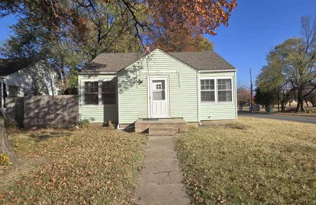 1102 Dellrose - 1102 Dellrose, Wichita, KS 67208
