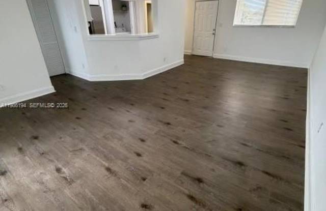 3413 NW 44th St photos photos