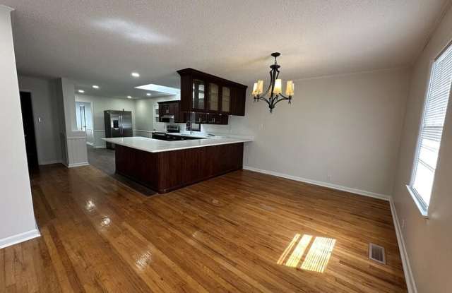 2712 Garvin Road Northwest Gallery 3