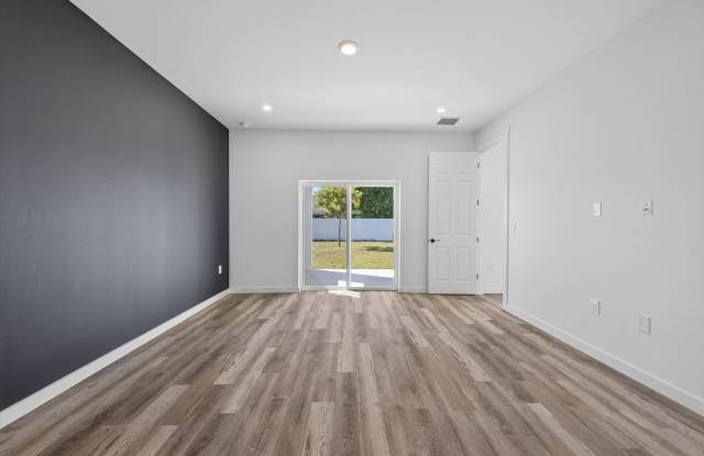Beautiful Dream Home in Cape Coral! 4 Bedrooms, 3 Bathrooms!!! Gallery 3