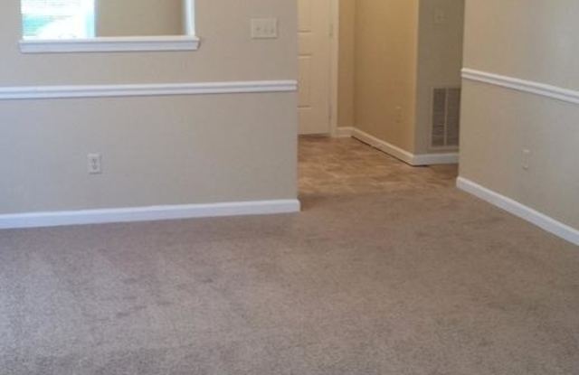 5908 Lakeside Manor Ave. Gallery 3