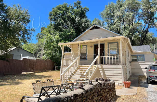 Cozy 3-Bedroom Home with Backyard Patio  Convenient Hwy 108 Access photos photos
