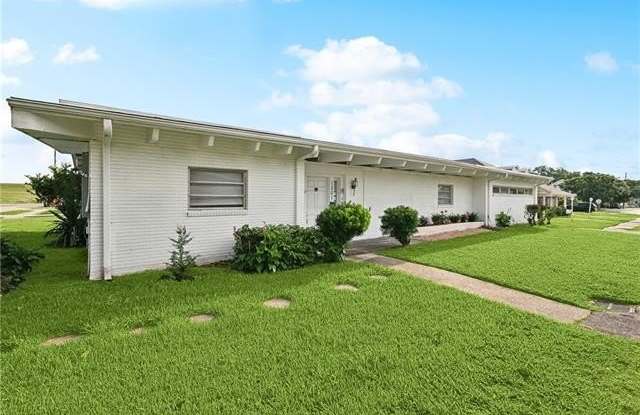 1501 POINSETTIA Drive photos photos